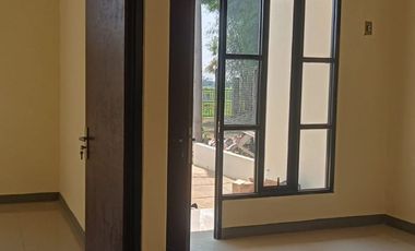 RUMAH 2 LANTAI 2 KT 2 KM HARGANYA TERJANGKAU SEJAGAD