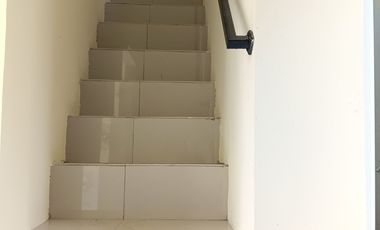 RUMAH 2 LANTAI 2 KT 2 KM HARGANYA TERJANGKAU SEJAGAD