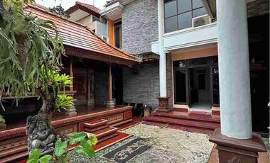 Rumah mewah furnis 3are elit sekar tunjung gatsu timur dkt mall living