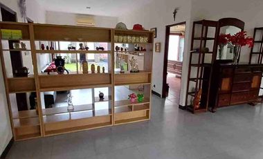 Sale rumah mewah ada pool one gate security 24jam jl6mtr dkt transmart