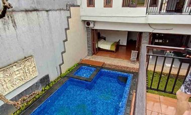 Sale rumah mewah ada pool one gate security 24jam jl6mtr dkt transmart