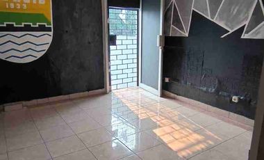 Disewakan Murah Ruko 3 lt. Cideng Jakarta Pusat