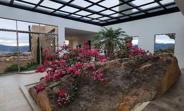 Vive la Experiencia de la Montaña en Sindamanoy: Exclusiva Casa de Lujo en Arriendo Imagínese despertar cada mañana con la majestuosidad de las montañ