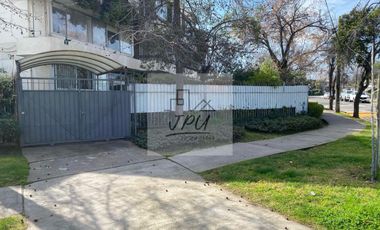 Jardín Privado 1er Piso 3d+2b+2 Estac+manquehue+vitacura