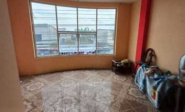 SE VENDE CASA (LOCAL COMERCIAL + DEPARTAMENTO) DE 2 PLANTAS 108 M2. DE CONSTRUCCIÓN, QUININDE – ESMERALDAS - ECUADOR