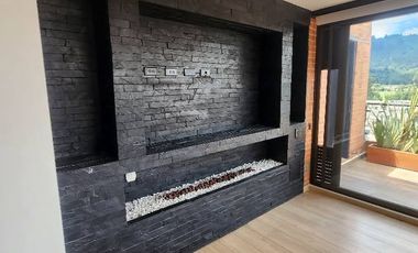 Penthouse dúplex en Chía! Ubicado estratégicamente sobre la Avenida Chilacos, PERMUTO  este apartamento te ofr