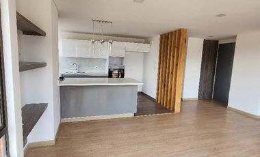 Penthouse dúplex en Chía! Ubicado estratégicamente sobre la Avenida Chilacos, PERMUTO  este apartamento te ofr