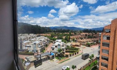 Penthouse dúplex en Chía! Ubicado estratégicamente sobre la Avenida Chilacos, PERMUTO  este apartamento te ofr