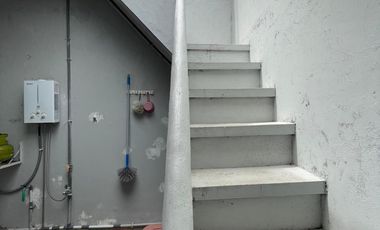 Rumah 3,5 are di Monjok dekat Polsek Selaparang