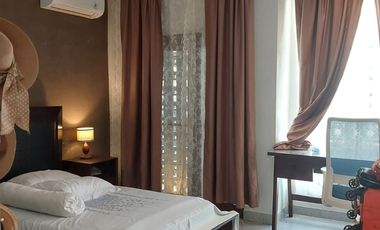 Luxury House for Rent in Laweyan Fully Furnished, 4-Car Carport