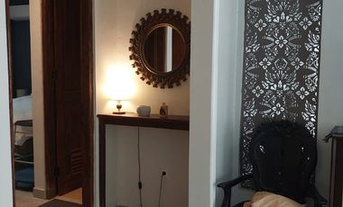 Luxury House for Rent in Laweyan Fully Furnished, 4-Car Carport