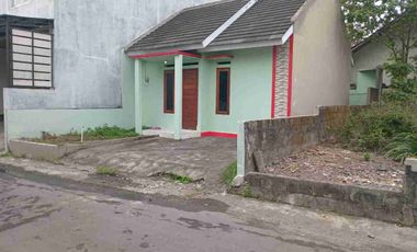 Rumah murah,lokasi di barat Kampus Unnisa, dkt Graha Rocket Chicken
