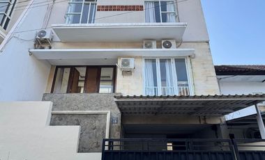 BU NEGO SAMPAI DEAL VILLA NUSA DUA BALI STRATEGIS DEKAT PINTU TOL