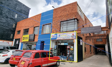 Bodega en arriendo con vitrina comercial