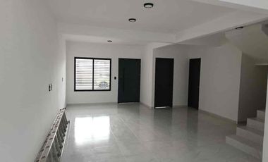 Casa en venta con cuatro recámaras Lista para entrega inmediata Col plan de ayala