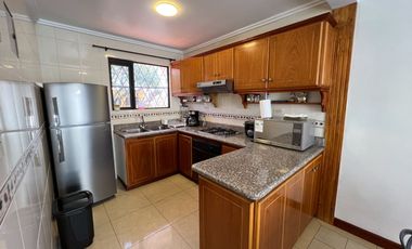 Rento Departamento Amoblado-Sector Parque Candelas