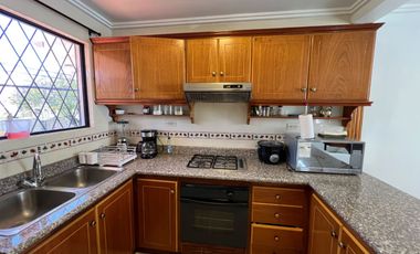 Rento Departamento Amoblado-Sector Parque Candelas