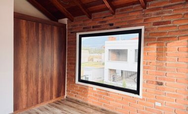 Vendo lujosa casa Cotacachi 180m2