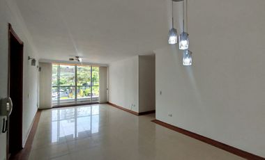 Apartamento en arriendo muy bien ubicado de facil acceso en Pinares