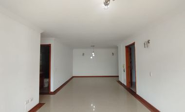 Apartamento en arriendo muy bien ubicado de facil acceso en Pinares