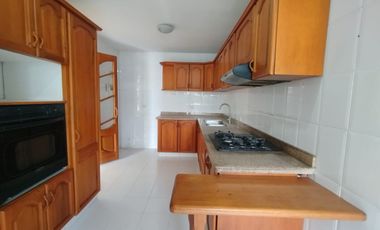 Apartamento en arriendo muy bien ubicado de facil acceso en Pinares