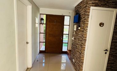 ARRIENDO COMODA CASA CHILENA EN SANTA ELENA - CHICUREO