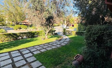 ARRIENDO COMODA CASA CHILENA EN SANTA ELENA - CHICUREO