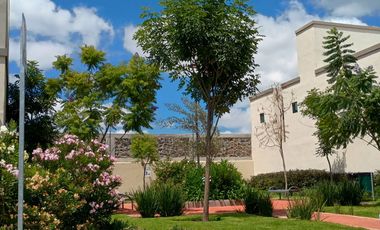 ¡Estrena Dúplex en Planta Alta con Alberca y Gran Descuento en La Vista Residencial, Queretaro!