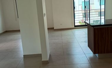 ¡Estrena Dúplex en Planta Alta con Alberca y Gran Descuento en La Vista Residencial, Queretaro!