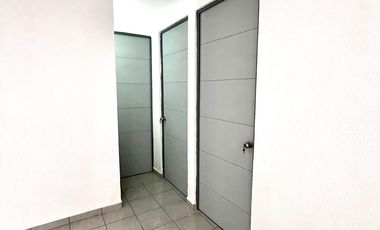 CASA EN VENTA DE UN PISO EN ESQUINA POR VILLAS DE SAN LORENZO