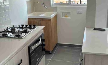 SE ARRIENDA APARTAMENTO EN URBANIZACIÓN RIOVIVO