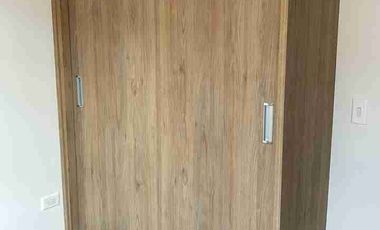 SE ARRIENDA APARTAMENTO EN URBANIZACIÓN RIOVIVO