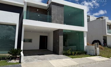 SE VENDE CASA EN QUINTA LA CONCEPCION, PACHUCA