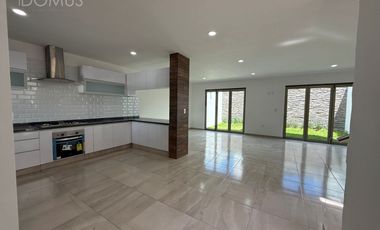 SE VENDE CASA EN QUINTA LA CONCEPCION, PACHUCA