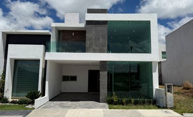 SE VENDE CASA EN QUINTA LA CONCEPCION, PACHUCA