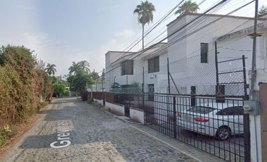 ¡CASA EN REMATE BANCARIO EN LOMAS DE CUERNAVACA, TEMIXCO!