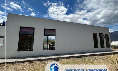 VENTA DE  PROPIEDAD EN  YUNGUILLA CON 1000m de terreno con casa por estrenar