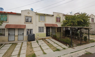 CASA EN CALLE ALMERIA, URBI VILLA DEL REY, ESTADO DE MÉXICO ¡NO CRÉDITOS!