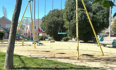 VENTA HERMOSA CASA CONDOMINIO PEÑAFLOR