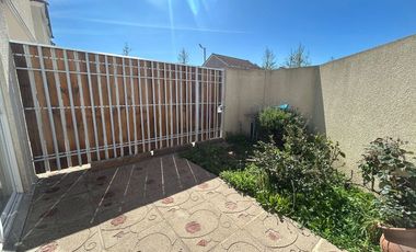 VENTA HERMOSA CASA CONDOMINIO PEÑAFLOR