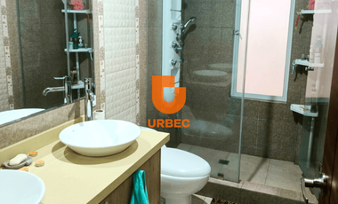 CASA MODERNA CON JARDIN Y BBQ DE VENTA EN ZONA EXCLUSIVA/25URB33