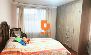 CASA MODERNA CON JARDIN Y BBQ DE VENTA EN ZONA EXCLUSIVA/25URB33