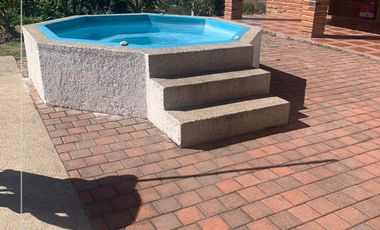 🟣 Vendo bella quinta en Yunguilla a 5 minutos de la Unión