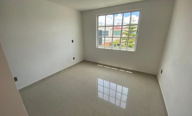 CASA EN VENTA EN CONDOMINIO EN METEPEC CERCA DEL TREN EL INSURGENTE Y  AVE. TECONOLOGICO