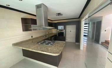 CASA EN VENTA EN CONDOMINIO EN METEPEC CERCA DEL TREN EL INSURGENTE Y  AVE. TECONOLOGICO