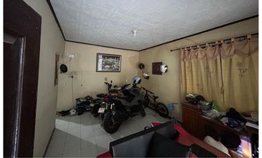 Rumah Belakang Hotel Mega Jl. Kusnan Cirebon
