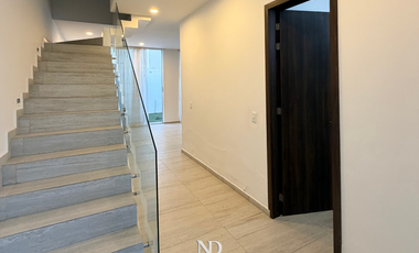 RENTA DE CASA EN COTO AVELLANO VALLE IMPERIAL ZAPOPAN JAL.