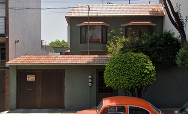 CASA EN CLAVERIA AZCAPOTZALCO EN VENTA DE REMATE