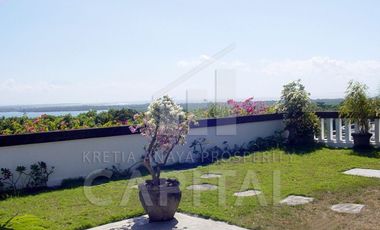 VILLA CANTIK 3 LANTAI DENGAN VIEW LAUT & GWK DI NUSA DUA BALI SIAP BANGET UNTUK KAMU MILIKI