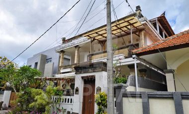 VILLA CANTIK 3 LANTAI DENGAN VIEW LAUT & GWK DI NUSA DUA BALI SIAP BANGET UNTUK KAMU MILIKI